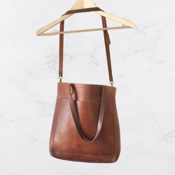 Madewell Handbags - Madewell Transport Tote- English Saddle